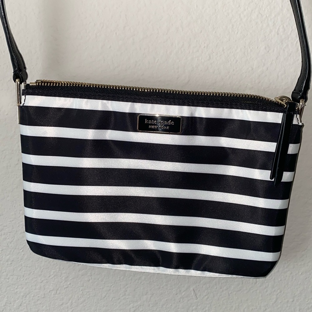 Kate Spade stripped crossbody bag only used once